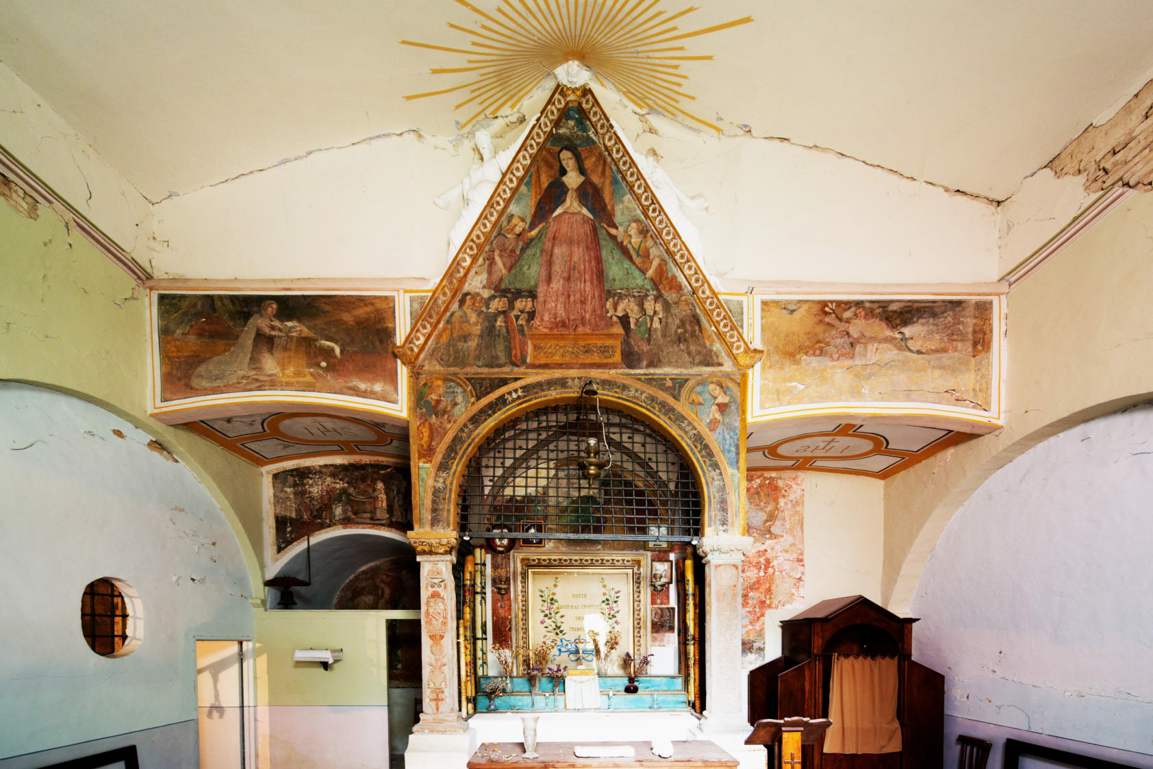 Baldacchino dell'altare